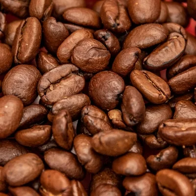 Coffee roasting experience on a 3-Day Jinja Sipi tour