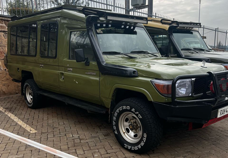 A private 4x4 Land Cruiser on a 4 day Kigali to Bwindi luxury gorilla safari with private 4x4 Land Cruiser