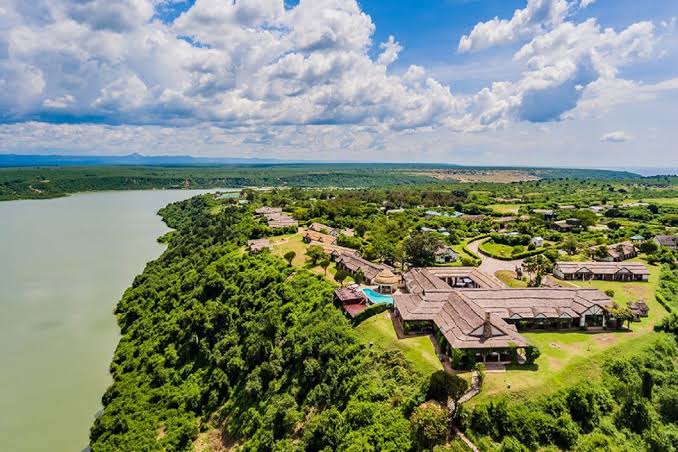Lodges Inside Queen Elizabeth National Park: The Ultimate Accommodation Guide (2026/2027)