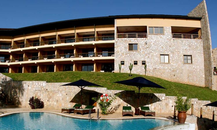 Chobe Safari Lodge, a luxury option among Murchison Falls National Park lodges on the Nile