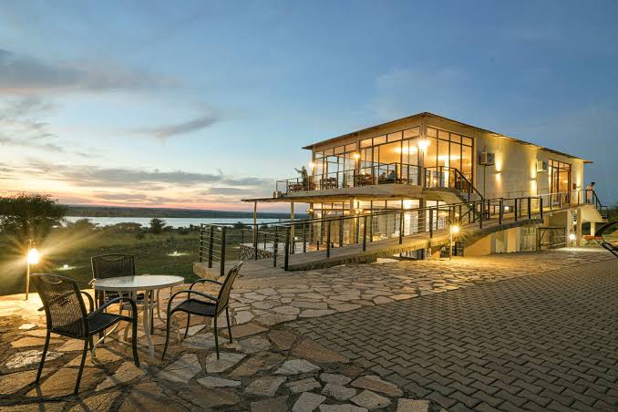 Pakuba Safari Lodge, a mid-range option among Murchison Falls National Park lodges