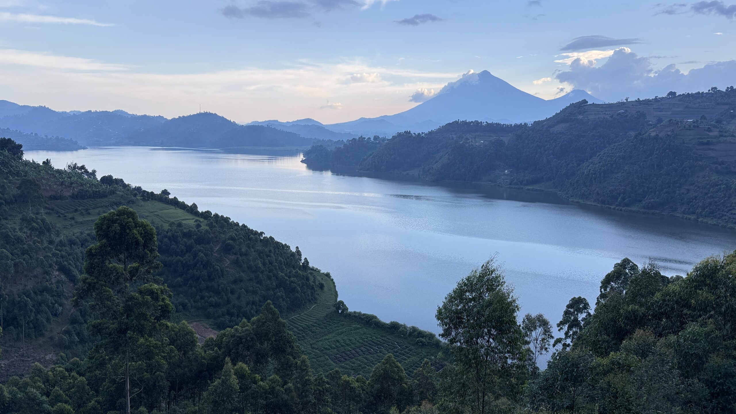 Scenic views of Uganda during a 5 day gorilla & chimpanzee tracking itinerary Uganda