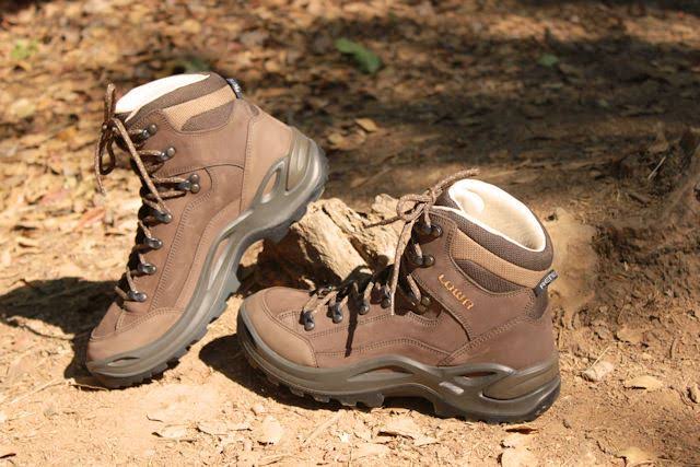 Best boots for steep mud gorilla trekking Bwindi – hiking boots on a muddy Bwindi trail