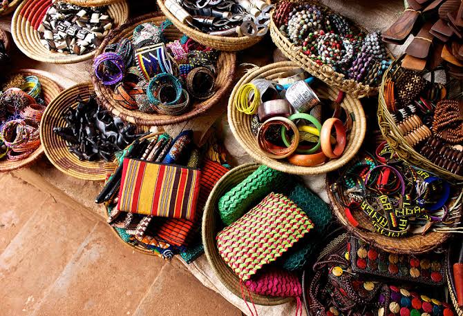 Buying authentic handmade souvenirs craft markets Kampala – traditional beadwork and jewelry