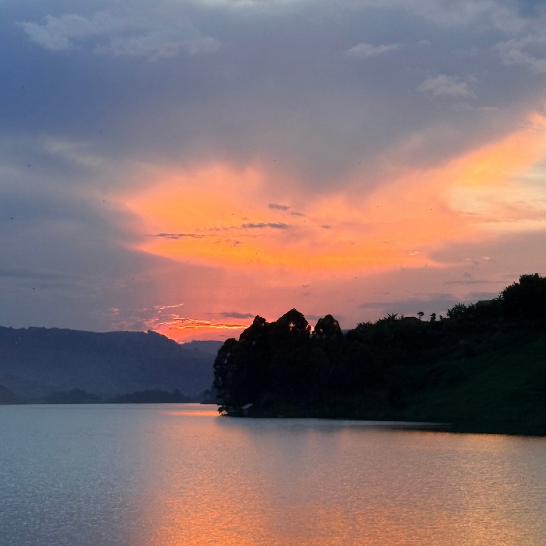 Is Lake Bunyonyi worth visiting gorilla trek – sunset over Lake Bunyonyi