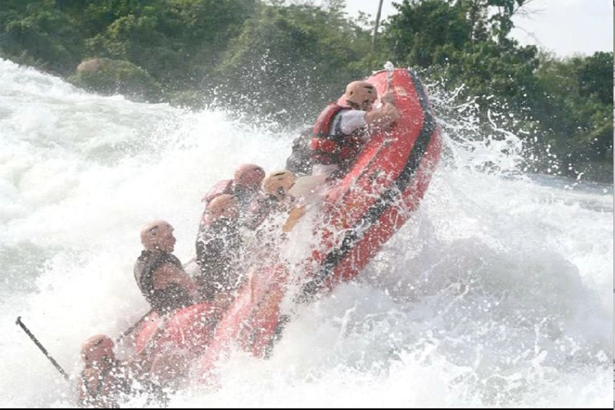 Jinja white water rafting worth it detour – scenic view of the Nile River in Jinja