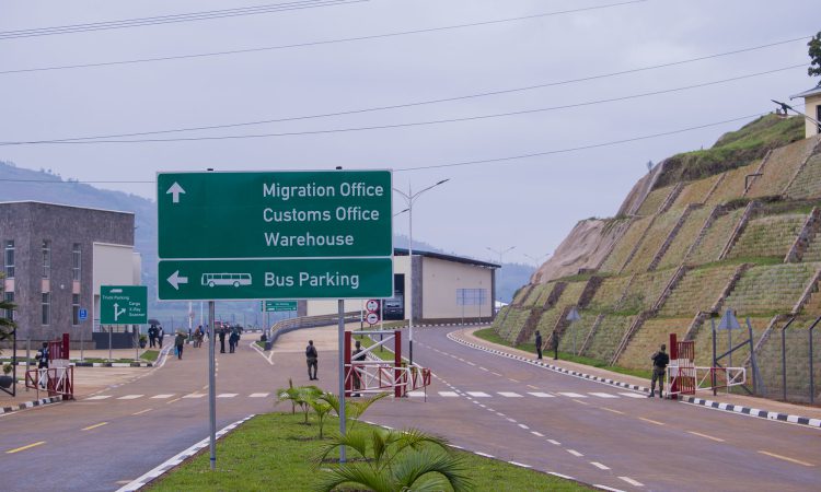 Kigali to Bwindi Border Crossing Guide 2026 – Step-by-Step & Pro Tips