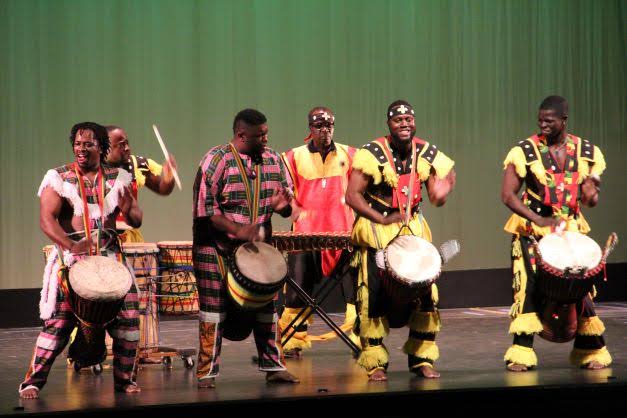 Tipping traditional dancers safari lodge performance – drumming performance at a Uganda lodge