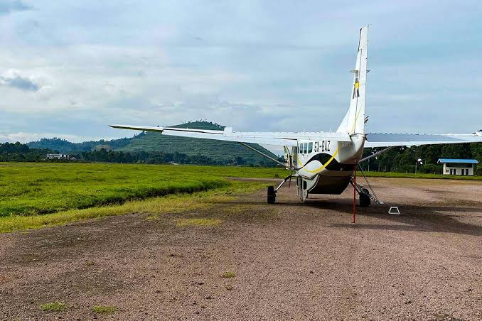 A scenic flight on a fly-in safari Kenya Uganda connecting Nairobi to Masai Mara and Bwindi