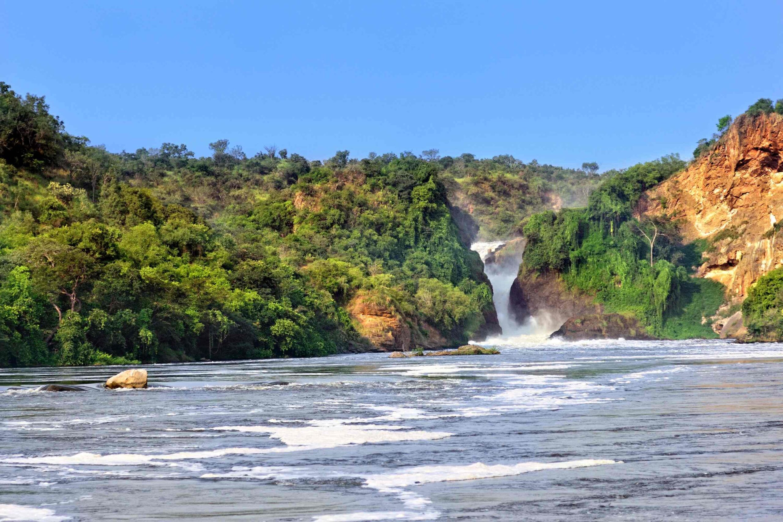 Boat safari on the Nile in Murchison Falls National Park on a Uganda safari from Norway