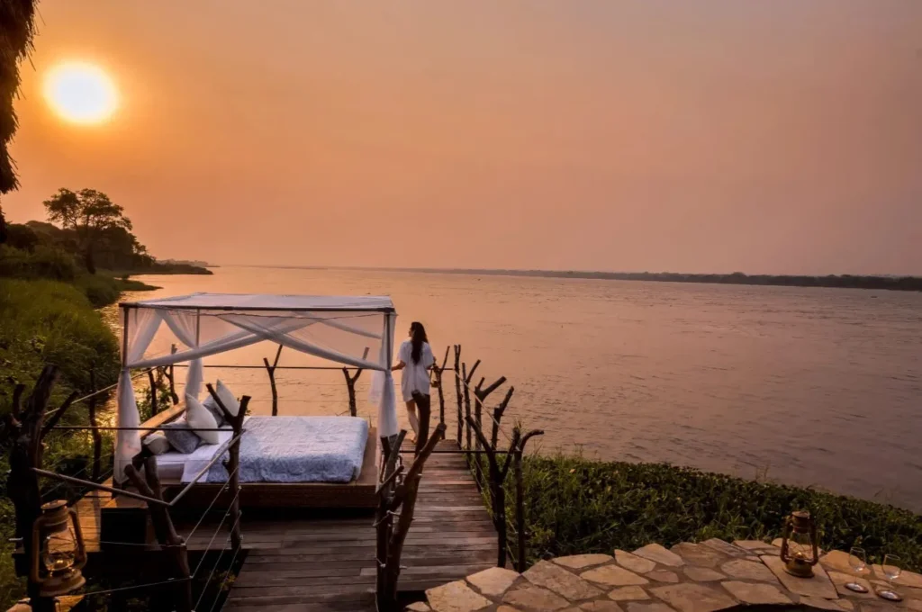 The view over the Victoria Nile from the Buligi circuit at sunset
